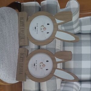 Rae Dunn Bunny Frame Set - Brown and White